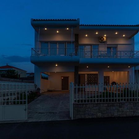 Costa Vasia Seaside Suites And Apartments Vrahati Екстериор снимка