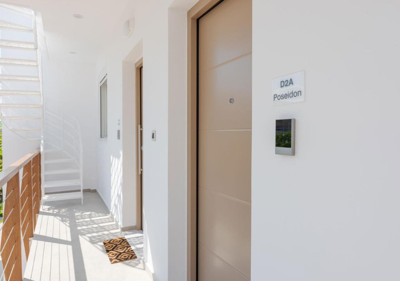 Costa Vasia Seaside Suites And Apartments Vrahati Екстериор снимка
